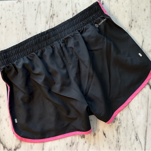 Adidas Marathon 20 Shorts 3" Women's Small - Picture 4 of 7